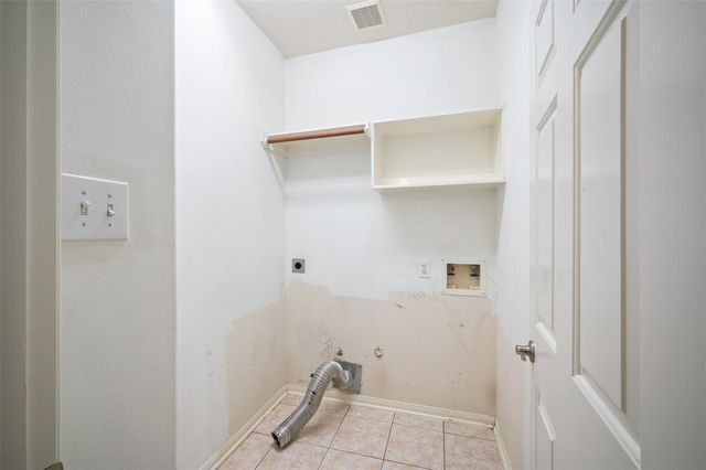406 Stockbridge Lane, Dickinson, TX 77539