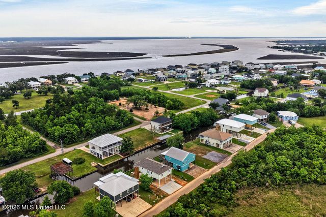 11041 Bay Cove Drive, Bay Saint Louis, MS 39520