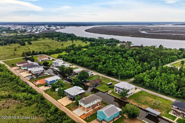 11041 Bay Cove Drive, Bay Saint Louis, MS 39520