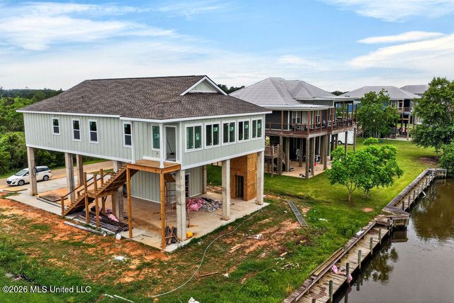11041 Bay Cove Drive, Bay Saint Louis, MS 39520