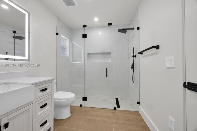 8760 SW 83rd St, Miami, FL 33173