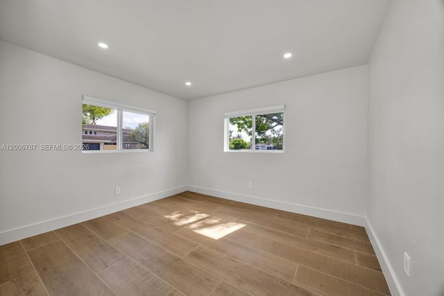 8760 SW 83rd St, Miami, FL 33173