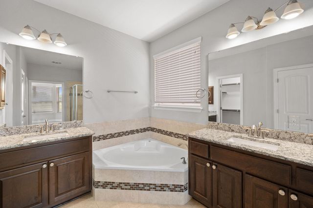 18105 Turning Stream LN, Pflugerville, TX 78660
