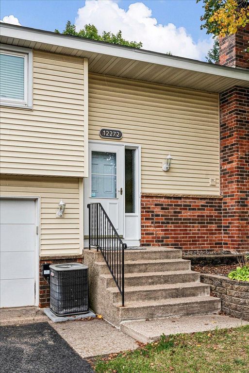 12272 17th Avenue S, Burnsville, MN 55337 — photo 2