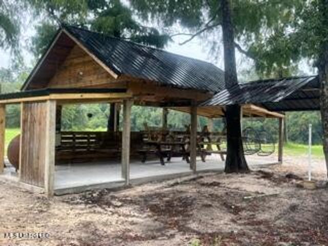 Nhn River Road, Gulfport, MS 39503