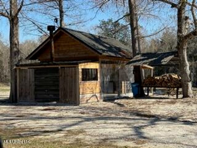 Nhn River Road, Gulfport, MS 39503