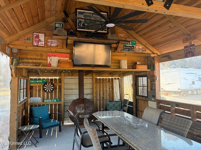 Nhn River Road, Gulfport, MS 39503