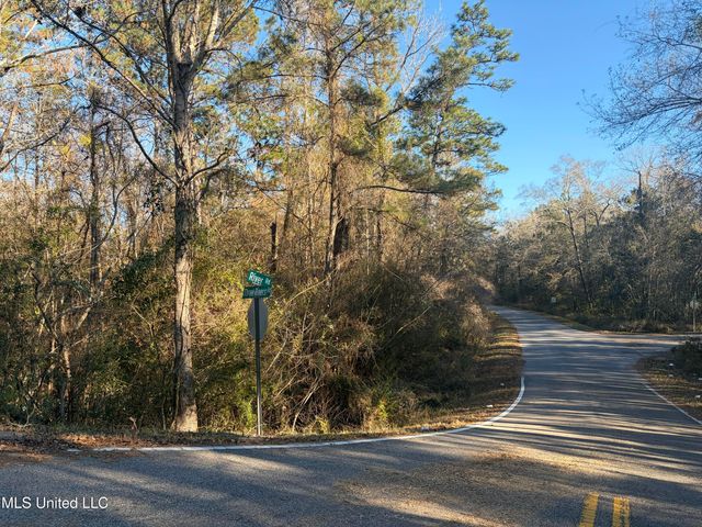 Nhn River Road, Gulfport, MS 39503