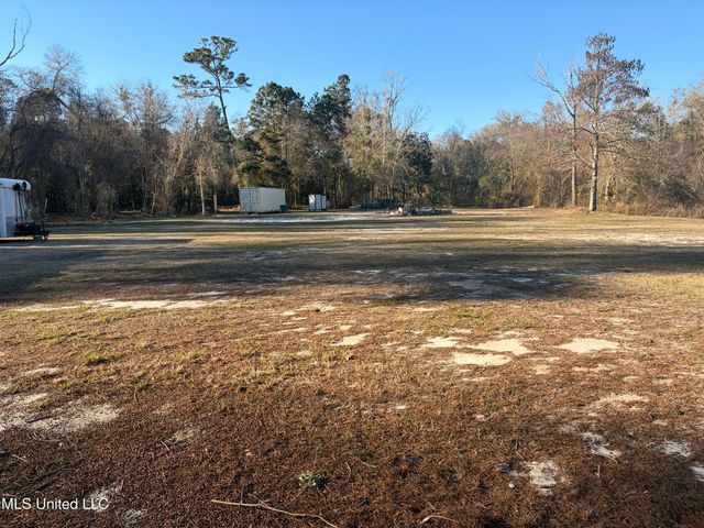 Nhn River Road, Gulfport, MS 39503