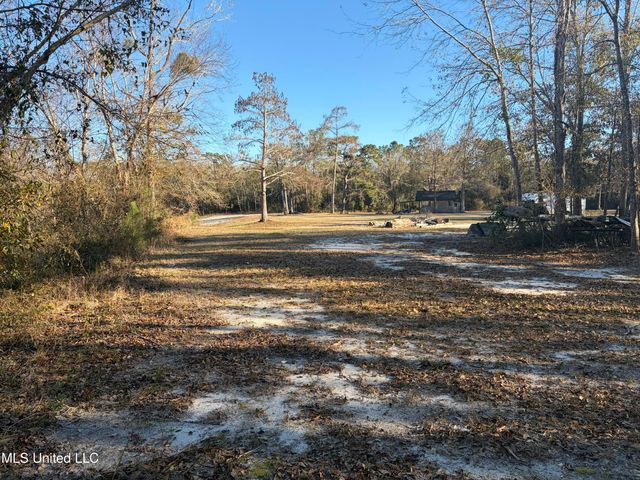 Nhn River Road, Gulfport, MS 39503