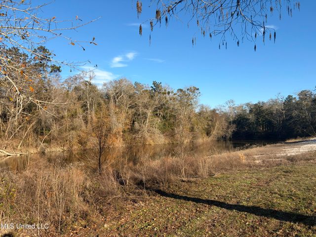 Nhn River Road, Gulfport, MS 39503