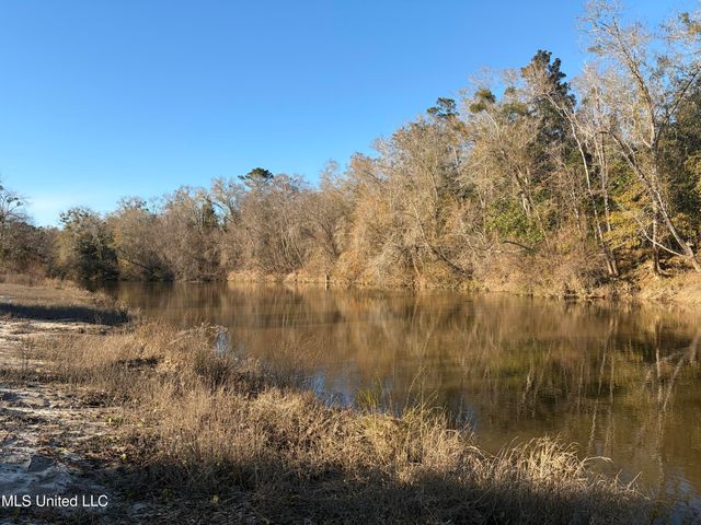 Nhn River Road, Gulfport, MS 39503