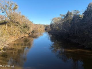 Nhn River Road, Gulfport, MS 39503