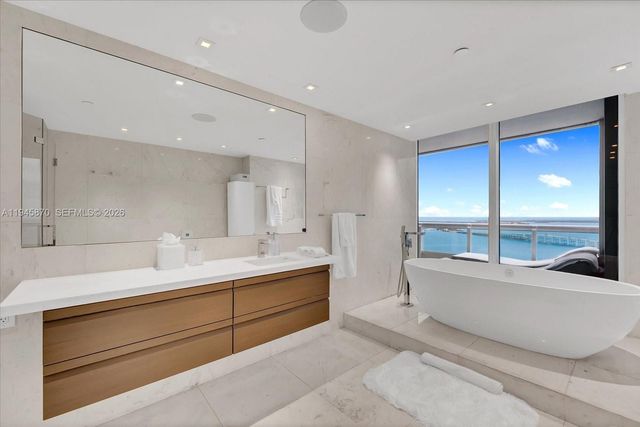 1643 Brickell Avenue 3904, Miami, FL 33129