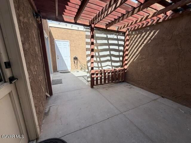 2827 W Avenue J4, Lancaster, CA 93536