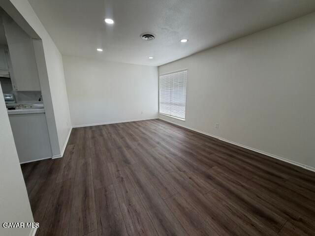 2827 W Avenue J4, Lancaster, CA 93536
