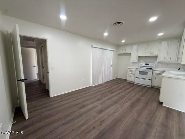 2827 W Avenue J4, Lancaster, CA 93536