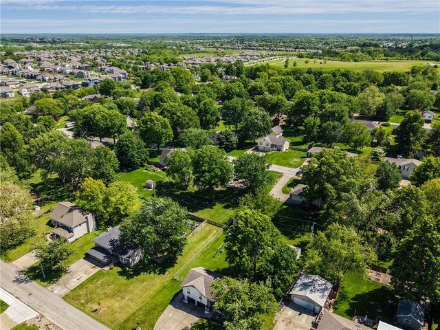 1506 NE 113th Terrace, Kansas City, MO 64155
