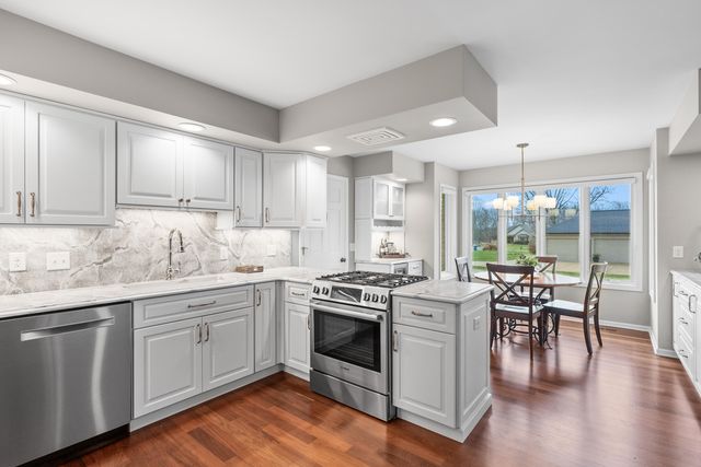 5367 Green Pine Lane, Kalamazoo, MI 49009