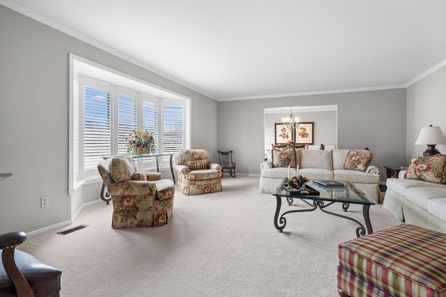5367 Green Pine Lane, Kalamazoo, MI 49009