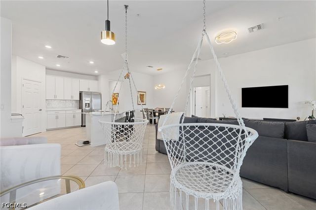 12050 Santaluz DR 202, Fort Myers, FL 33913