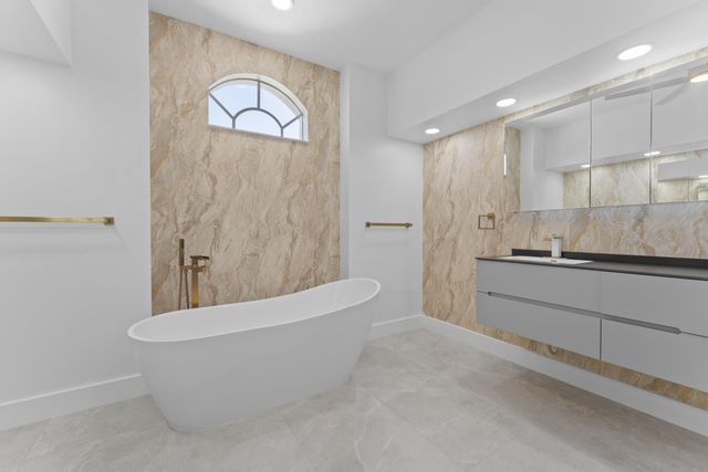 8090 Arlewood Circle, Port Charlotte, FL 33981