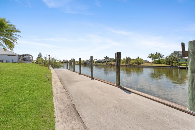 8090 Arlewood Circle, Port Charlotte, FL 33981