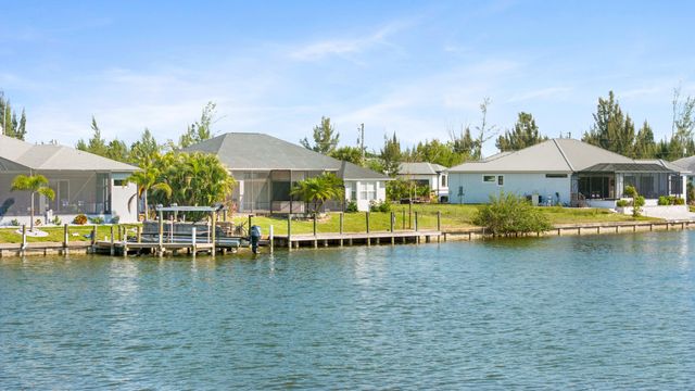 8090 Arlewood Circle, Port Charlotte, FL 33981