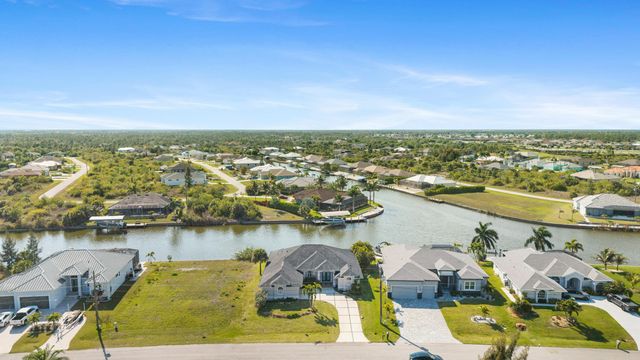 8090 Arlewood Circle, Port Charlotte, FL 33981