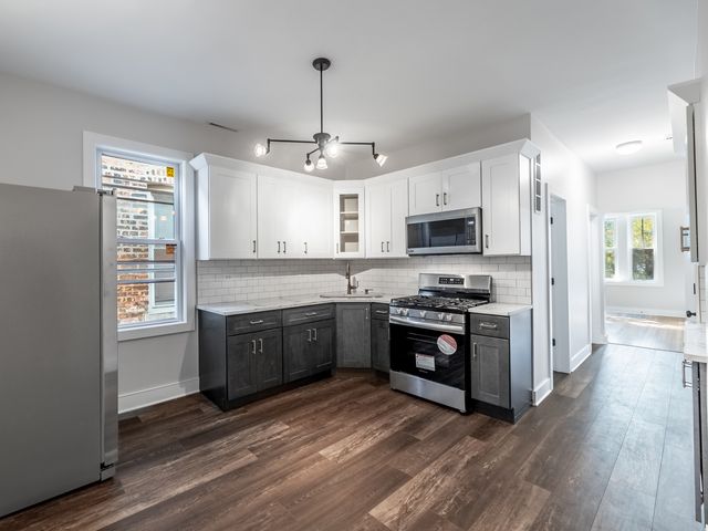 2940 W Pershing Road, Chicago, IL 60632