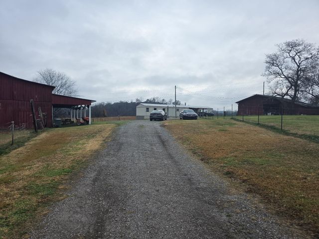 180 Click RD, Mosheim, TN 37818