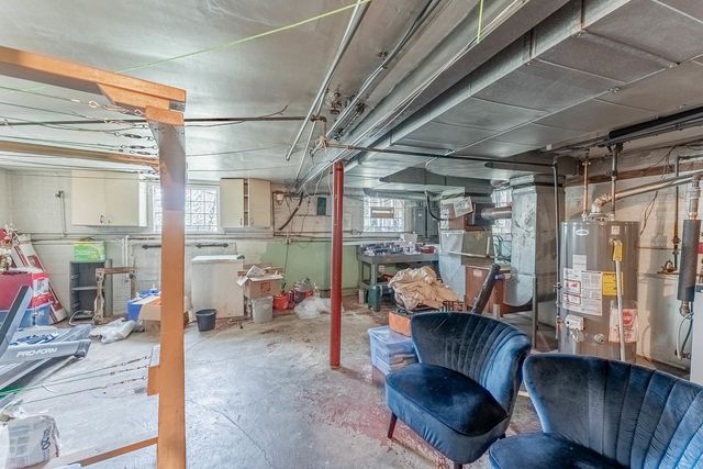 5233 W Parker Avenue, Chicago, IL 60639