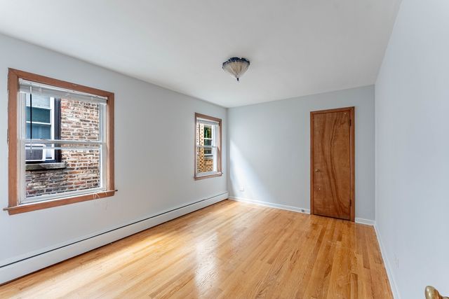 5233 W Parker Avenue, Chicago, IL 60639