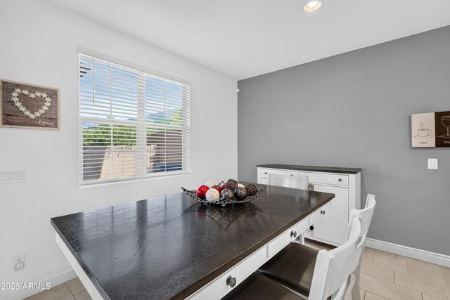 669 S SANDERS Drive, Gilbert, AZ 85296