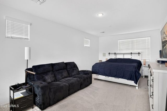 669 S SANDERS Drive, Gilbert, AZ 85296