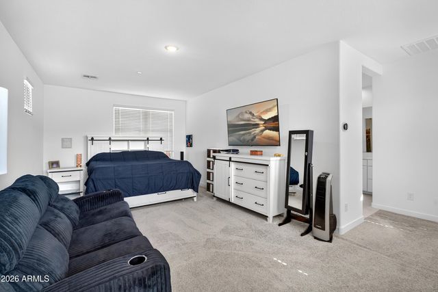 669 S SANDERS Drive, Gilbert, AZ 85296