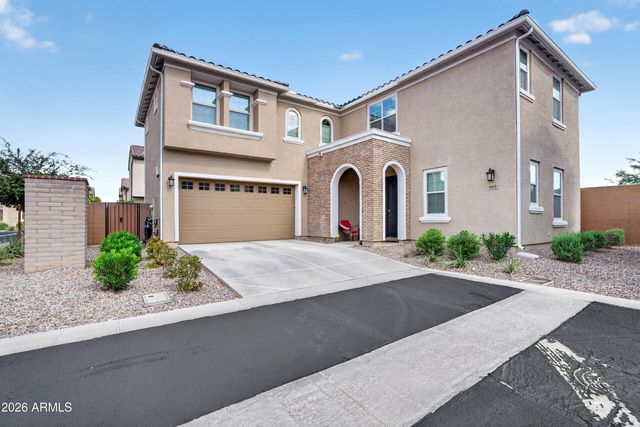 669 S SANDERS Drive, Gilbert, AZ 85296