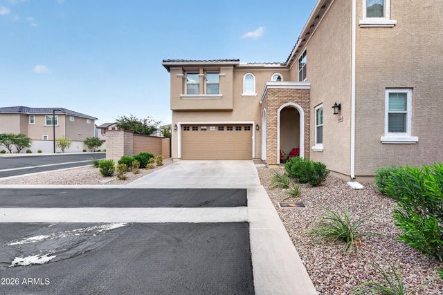 669 S SANDERS Drive, Gilbert, AZ 85296