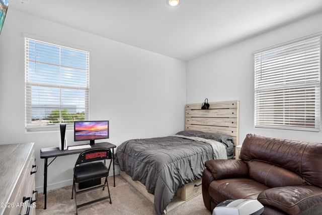 669 S SANDERS Drive, Gilbert, AZ 85296