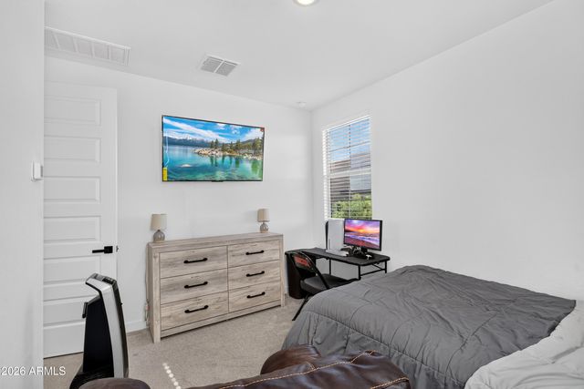 669 S SANDERS Drive, Gilbert, AZ 85296