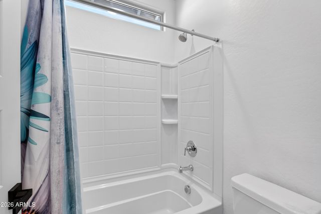 669 S SANDERS Drive, Gilbert, AZ 85296