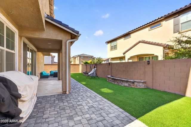 669 S SANDERS Drive, Gilbert, AZ 85296