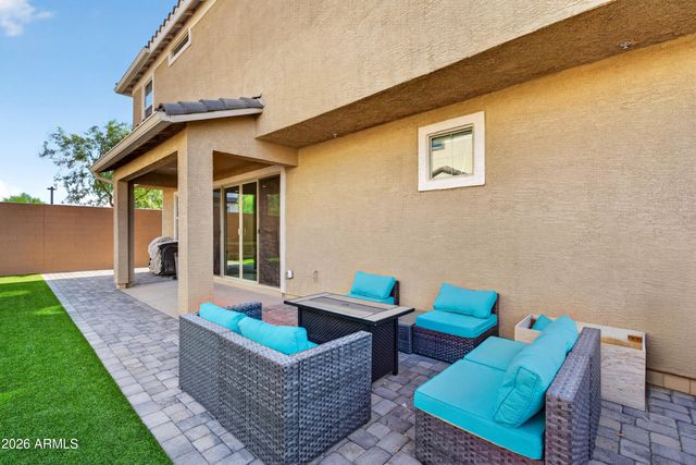 669 S SANDERS Drive, Gilbert, AZ 85296