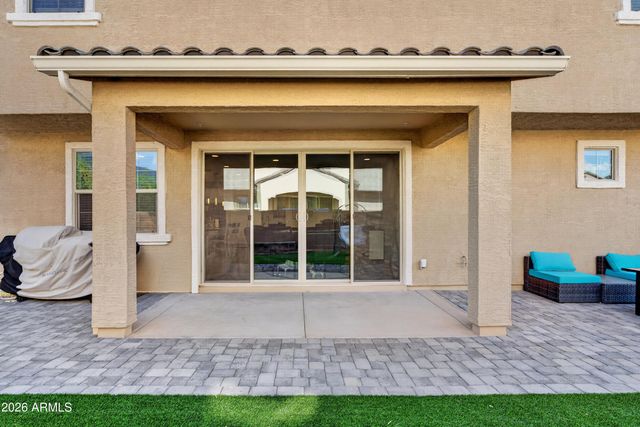 669 S SANDERS Drive, Gilbert, AZ 85296