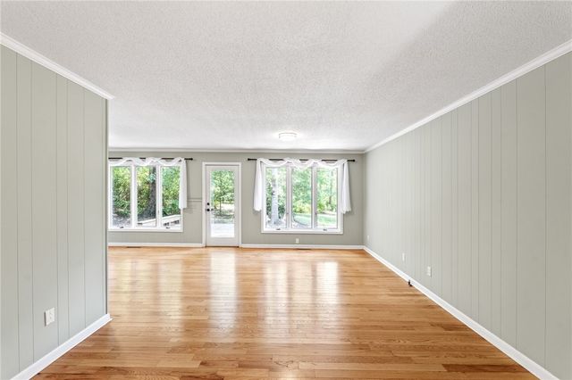 1555 Fort Hill Drive, Seneca, SC 29678
