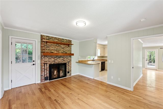 1555 Fort Hill Drive, Seneca, SC 29678