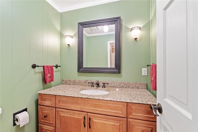 1555 Fort Hill Drive, Seneca, SC 29678