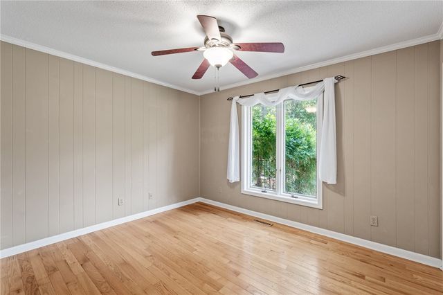 1555 Fort Hill Drive, Seneca, SC 29678
