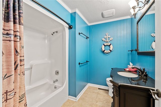 1555 Fort Hill Drive, Seneca, SC 29678