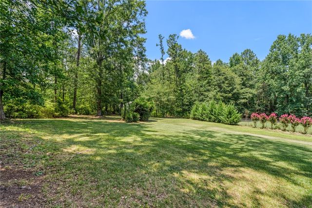 1555 Fort Hill Drive, Seneca, SC 29678